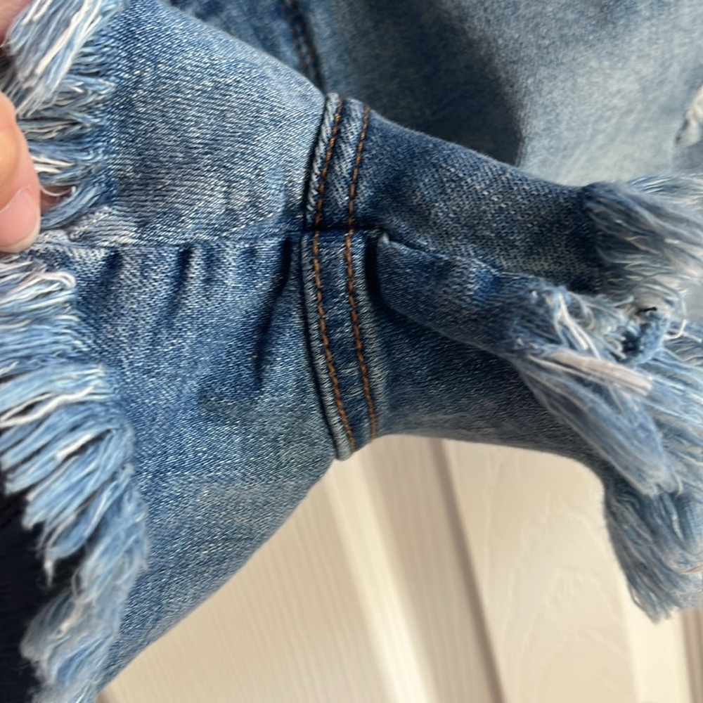 Whetherly Deleon High rise shorts - Picture 8 of 8